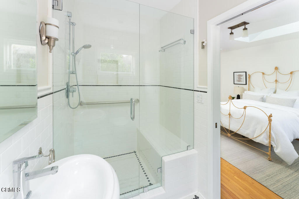 351 S Parkwood Avenue