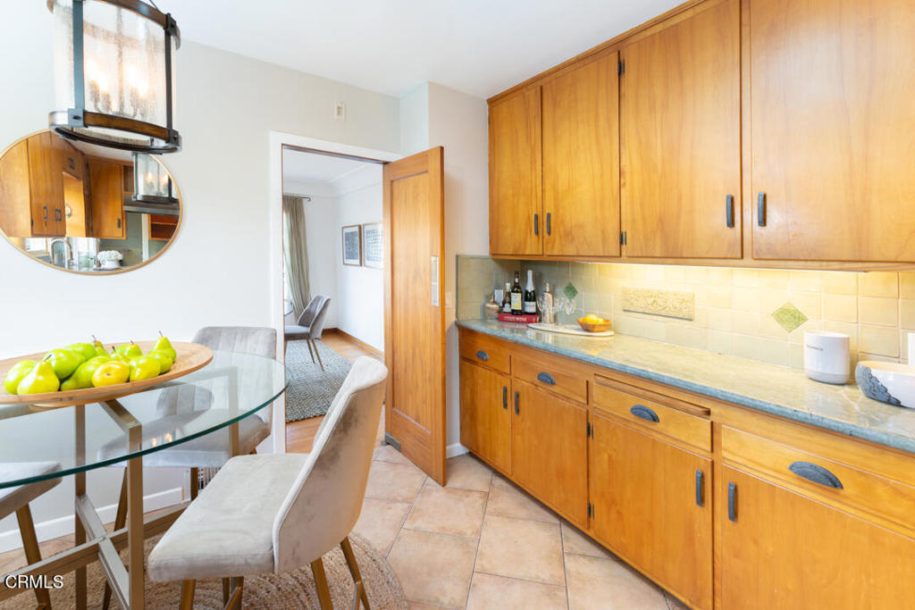 351 S Parkwood Avenue