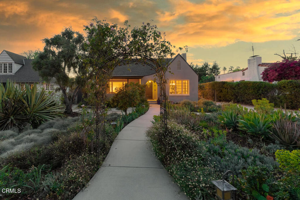 351 S Parkwood Avenue