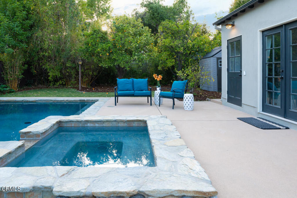 351 S Parkwood Avenue