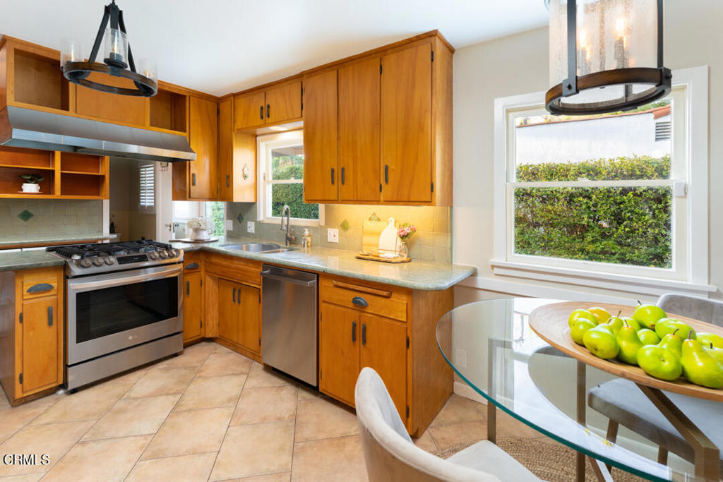 351 S Parkwood Avenue