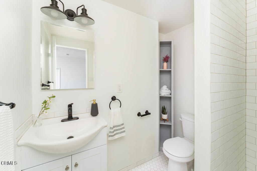 351 S Parkwood Avenue