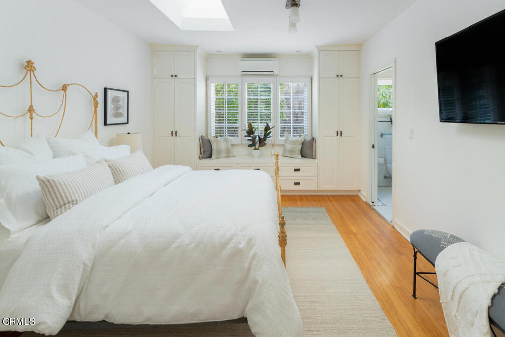 351 S Parkwood Avenue