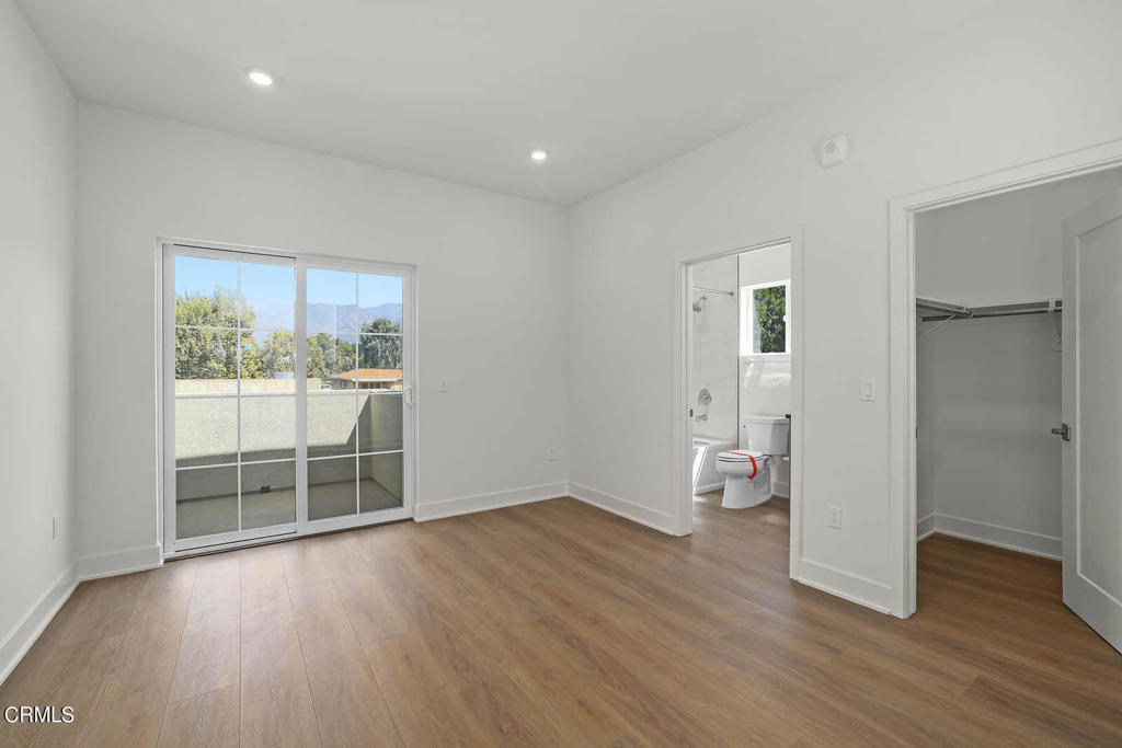 834 N Fair Oaks Avenue Unit: 107