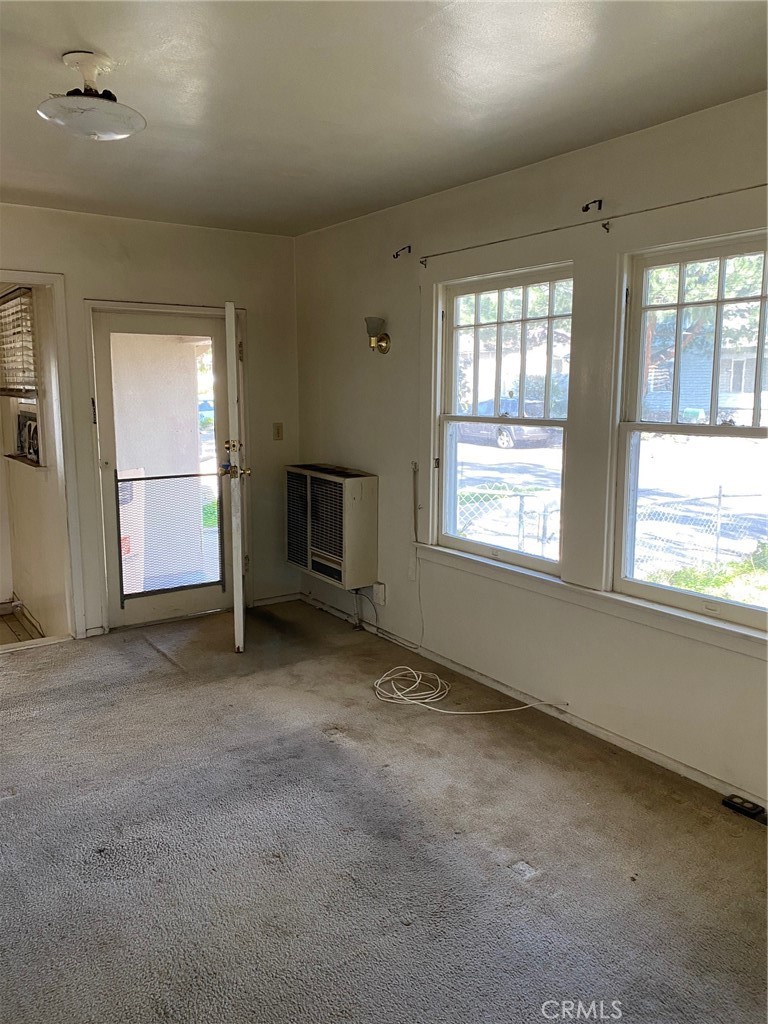 1692 University Drive