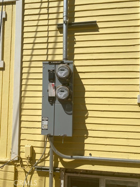 1751 N Oxford Avenue