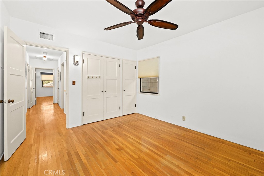 1183 Menlo Drive