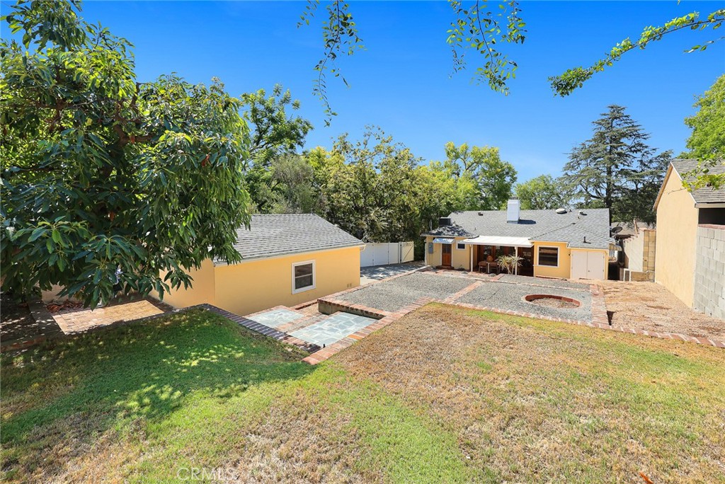1183 Menlo Drive