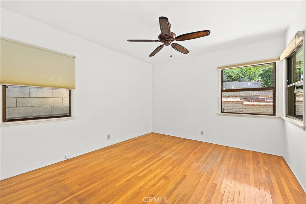1183 Menlo Drive