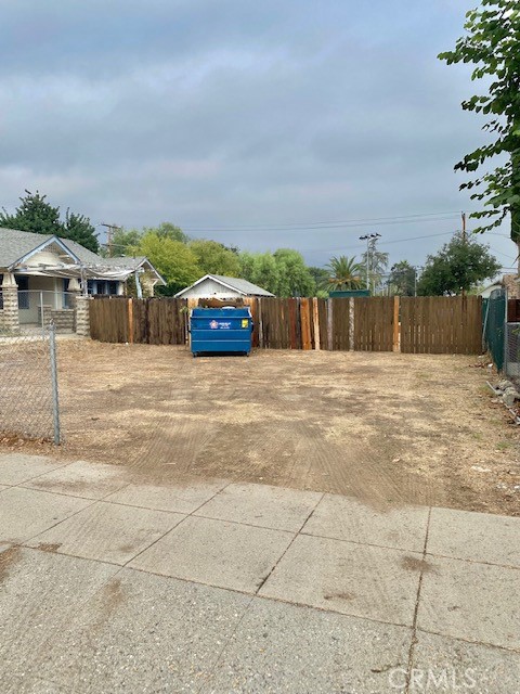 1688 N Sierra Bonita Avenue