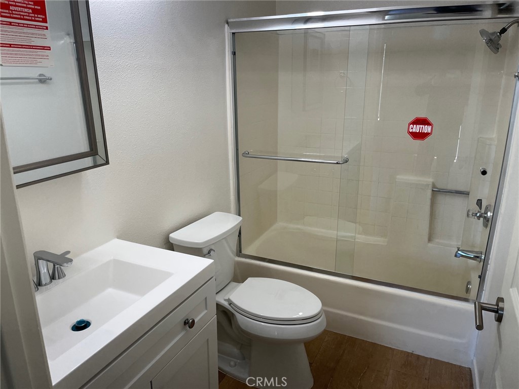 14610 Erwin Street Unit: 208