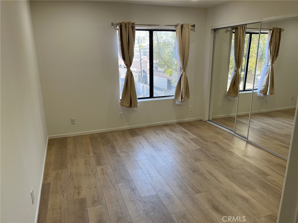 14610 Erwin Street Unit: 208