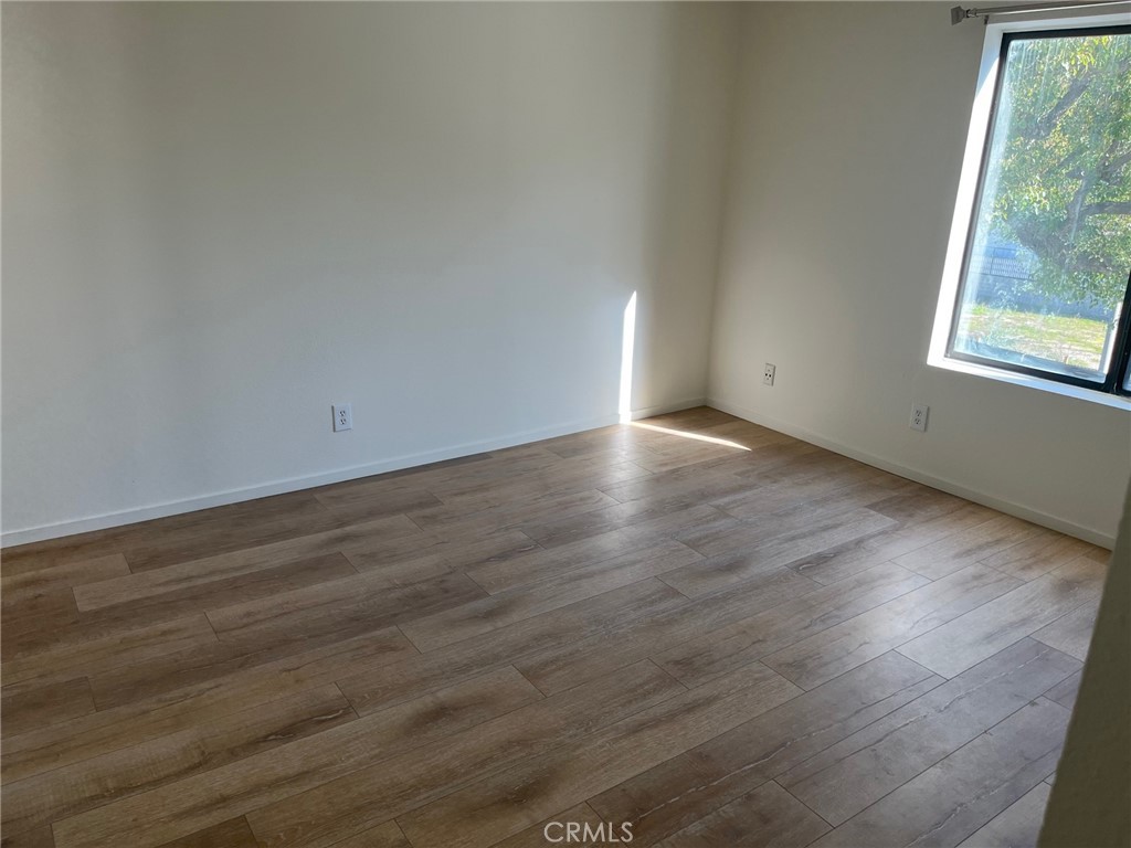 14610 Erwin Street Unit: 208