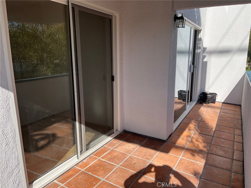 14610 Erwin Street Unit: 208