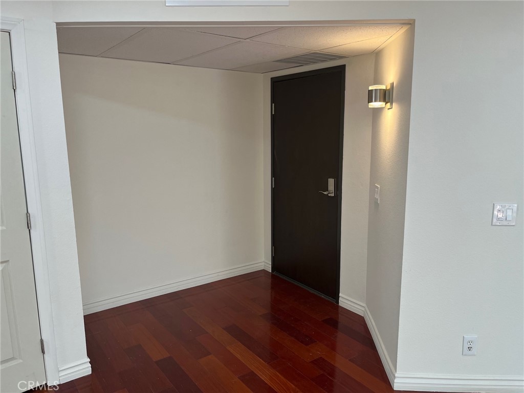 14610 Erwin Street Unit: 208