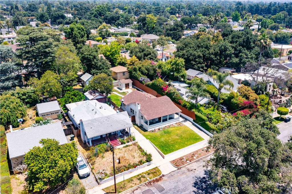 59 W Mariposa Street