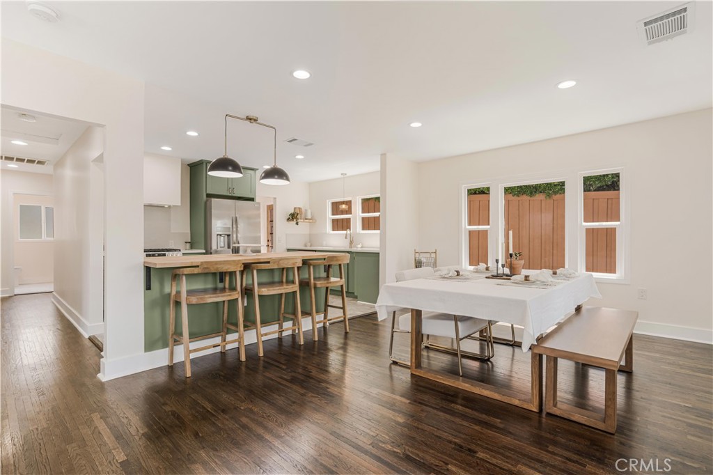 59 W Mariposa Street