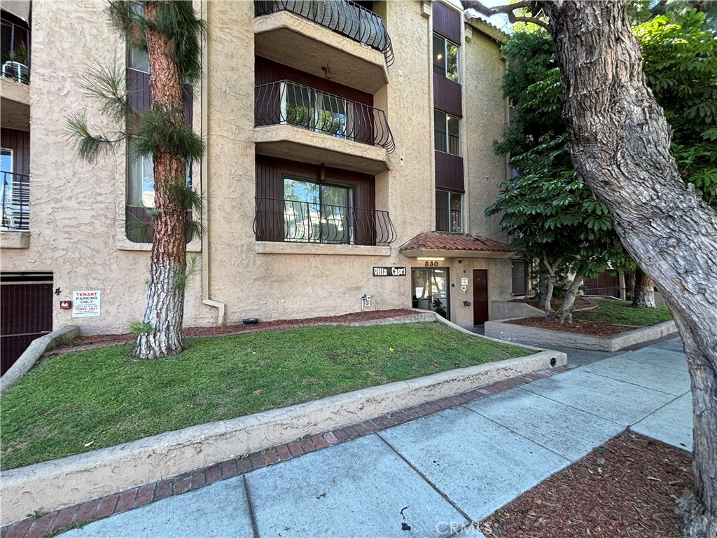 330 N Jackson Street 324