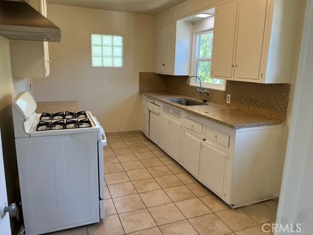 52 N Berkeley Avenue