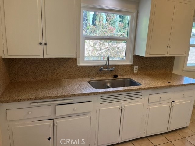 52 N Berkeley Avenue