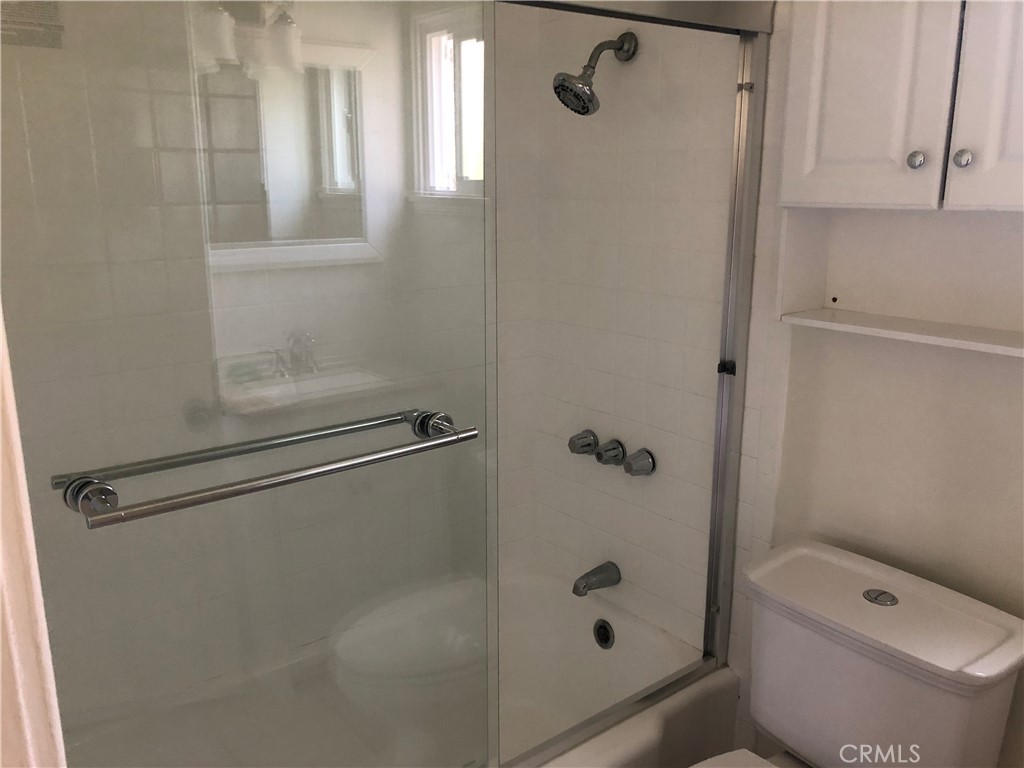 52 N Berkeley Avenue