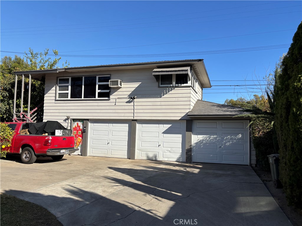 52 N Berkeley Avenue