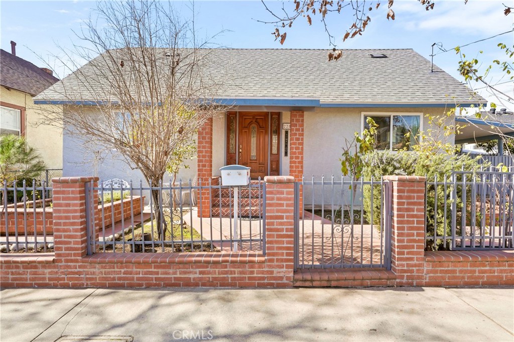 228 N Avenue 59
