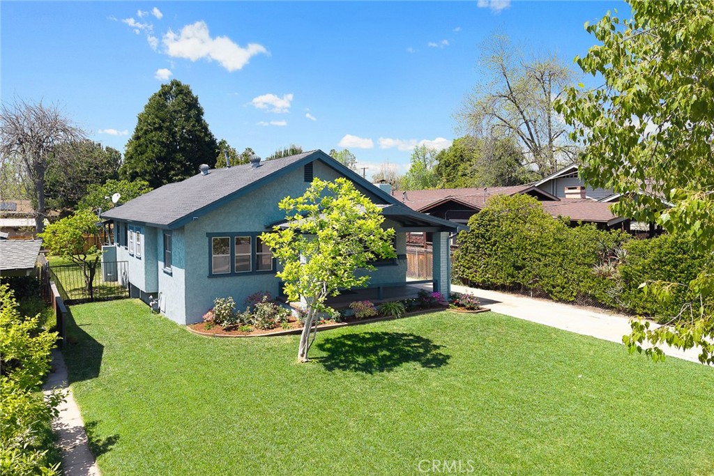 859 N Chester Avenue