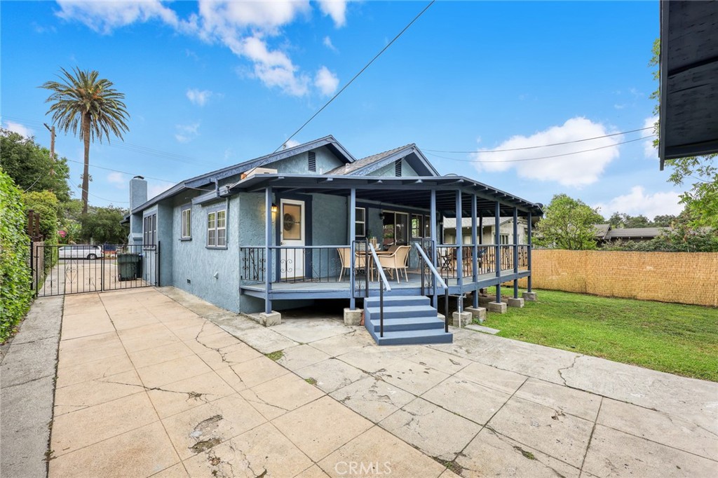 859 N Chester Avenue