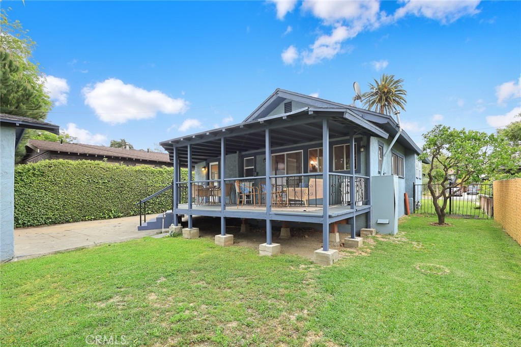 859 N Chester Avenue