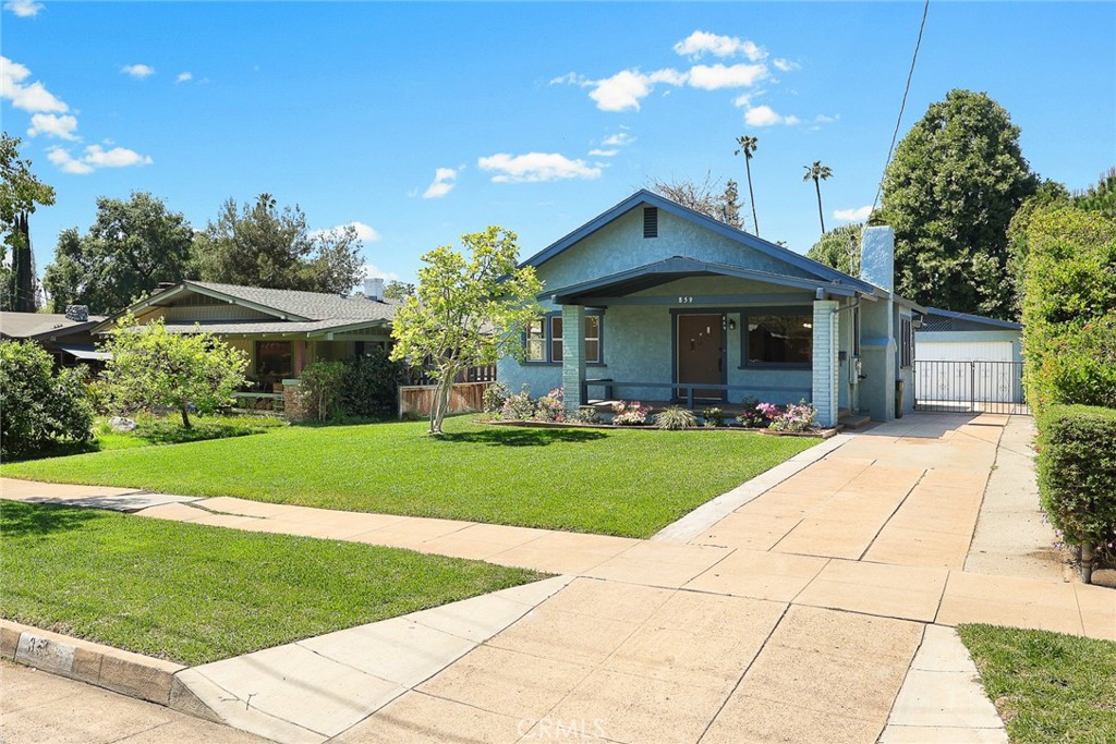 859 N Chester Avenue