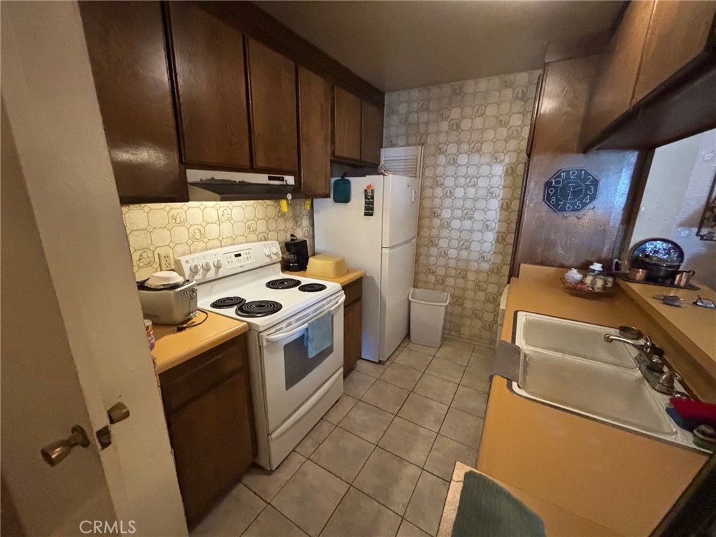 550 W Regent Street 338