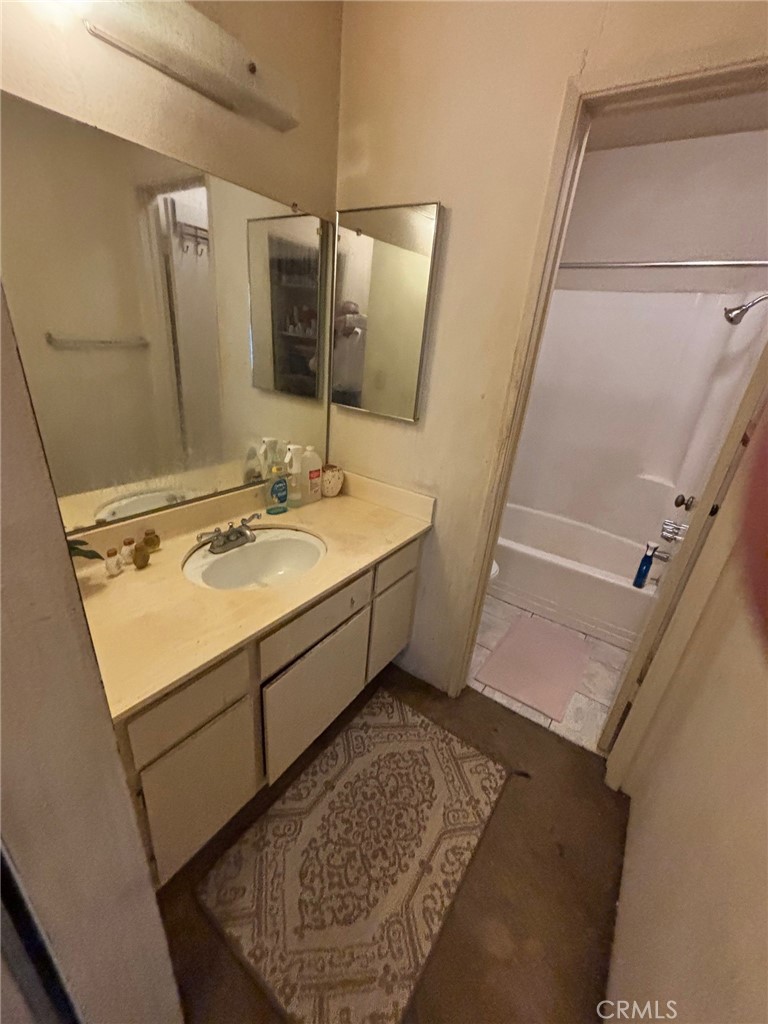 550 W Regent Street 338