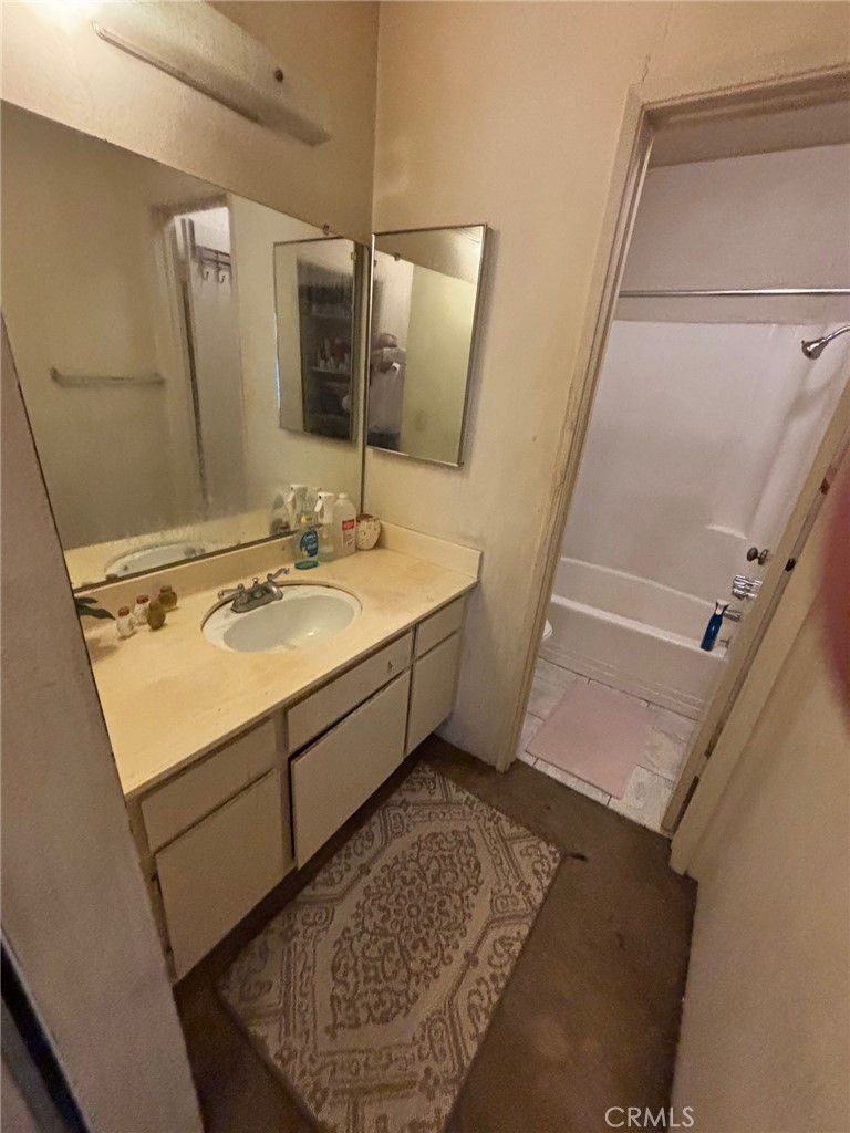 550 W Regent Street 338