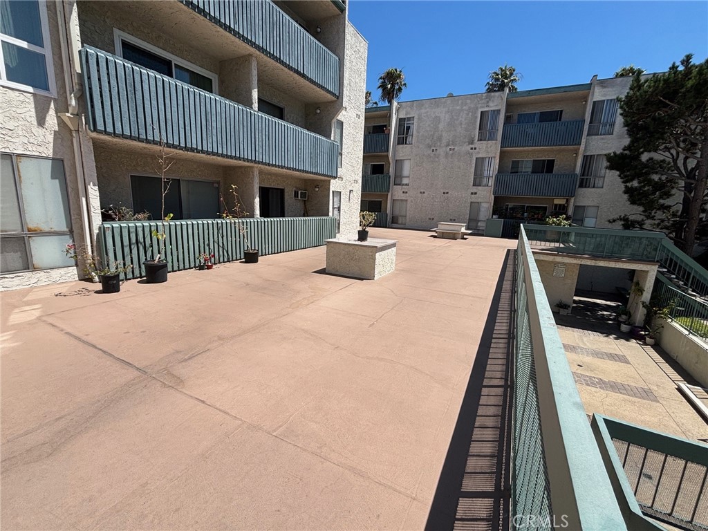 550 W Regent Street 338