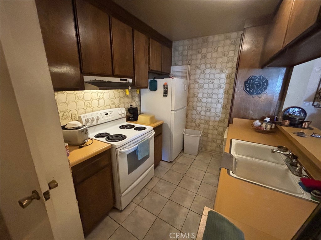 550 W Regent Street 338