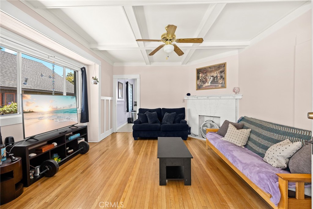 1156 Steuben Street