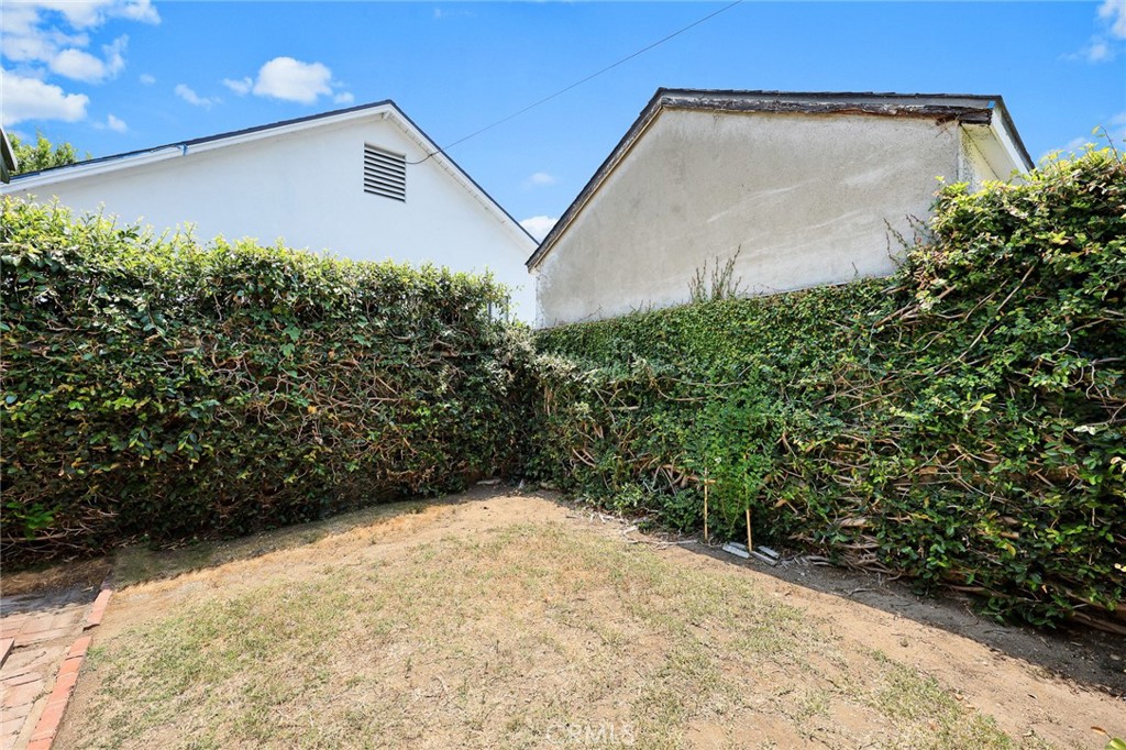 1156 Steuben Street