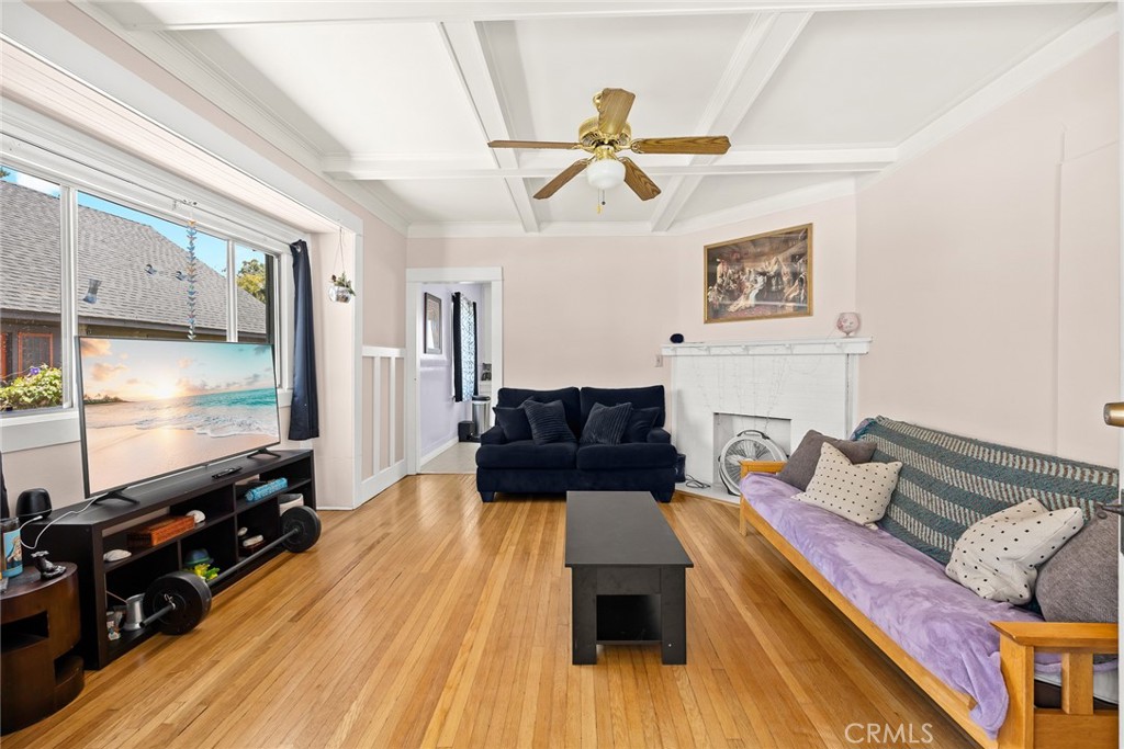 1156 Steuben Street