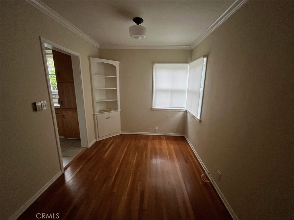 70 Eastern Avenue S 70