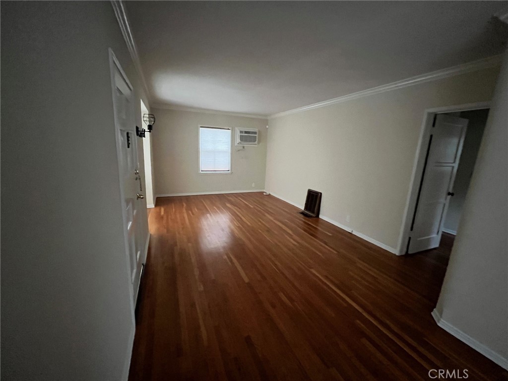 70 Eastern Avenue S 70