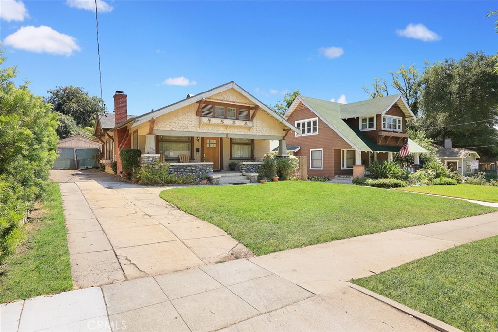 1190 N Wilson Avenue N