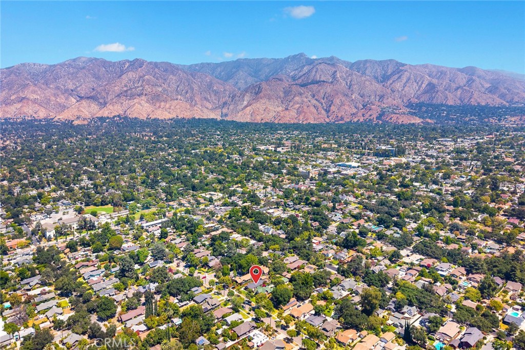 1190 N Wilson Avenue N