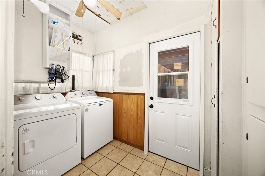 1190 N Wilson Avenue N