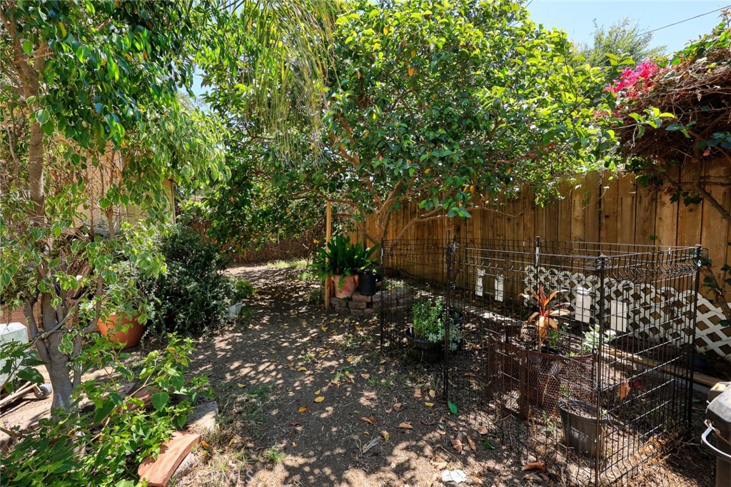 1190 N Wilson Avenue N