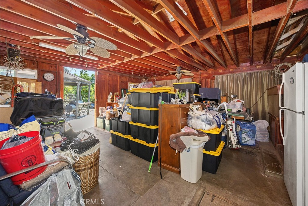 1190 N Wilson Avenue N