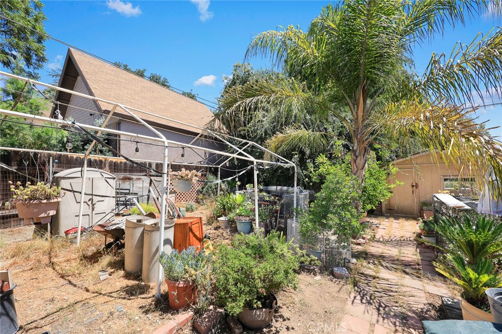 1190 N Wilson Avenue N