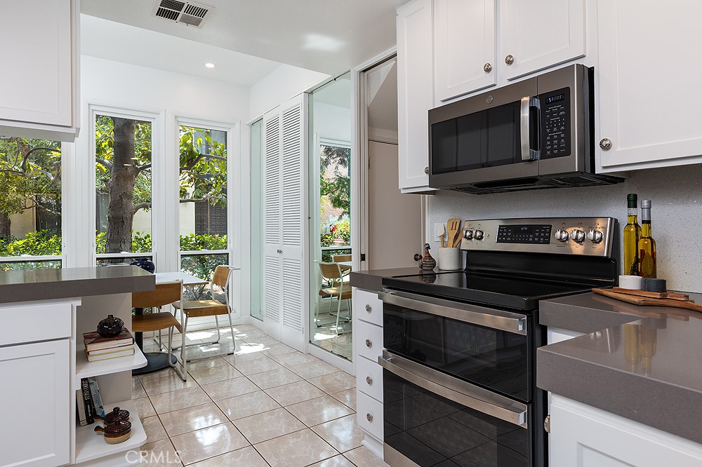 783 S Orange Grove Boulevard 2