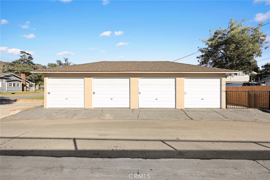 1047 N San Gabriel Avenue