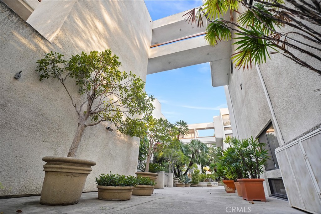 500 E Del Mar Boulevard